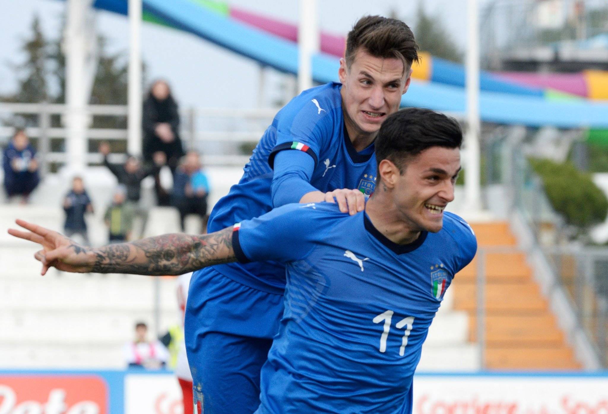 拜仁慕尼黑训练开放日，今夜刷新队史纪录引欢呼，荷甲在即，心理建设被强调的简单介绍-爱游戏